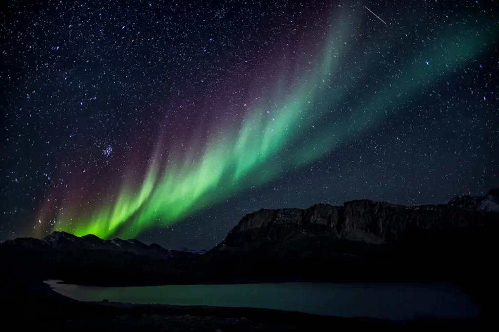 شفق قطبی کانادا در پارک ملی Banff آلبرتا