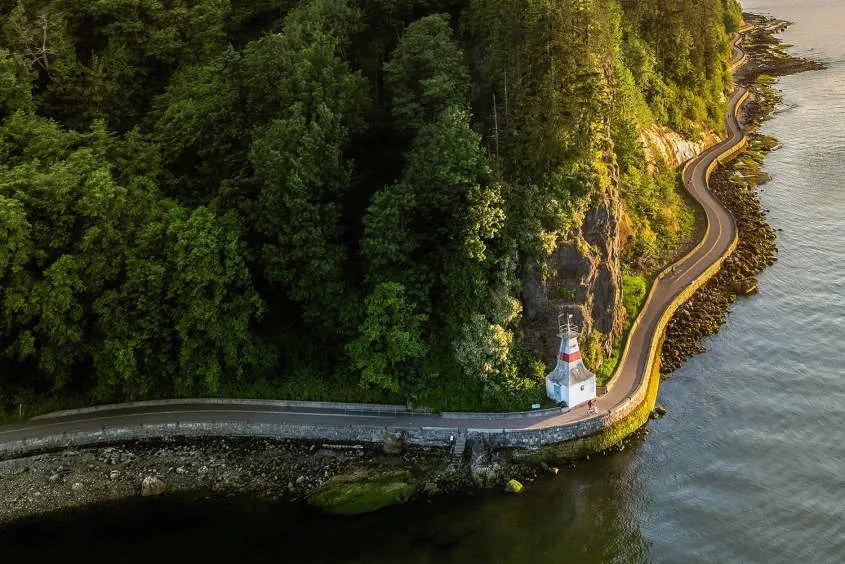 Vancouver Seawall، یکی از بهترین مکان‌های توریستی ونکوور